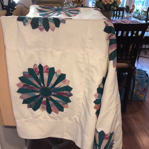 COPY - Beautiful Light Weight Quilt- Handmade 100 by 80" - Picture 5 of 8